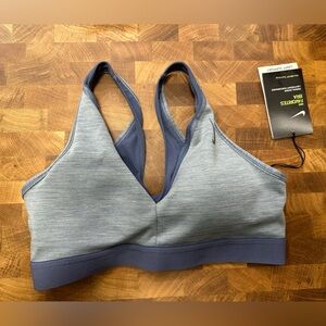 Nike low V sports bra with twist back NWT